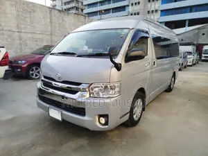Toyota Grand HiAce 2017 Silver