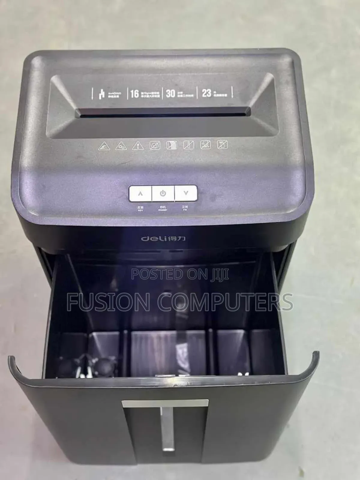 Deli Cross-Cut Paper Shredder