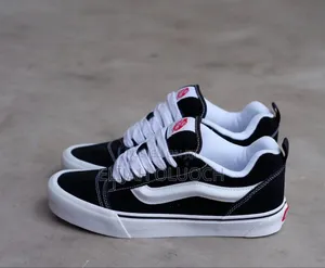 Knu Vans Off the Wall