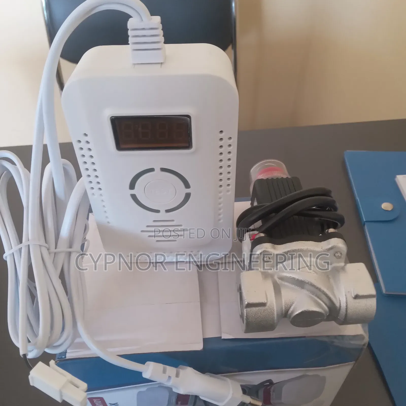 Tuya Smart Gas Detector Sensor for Schools