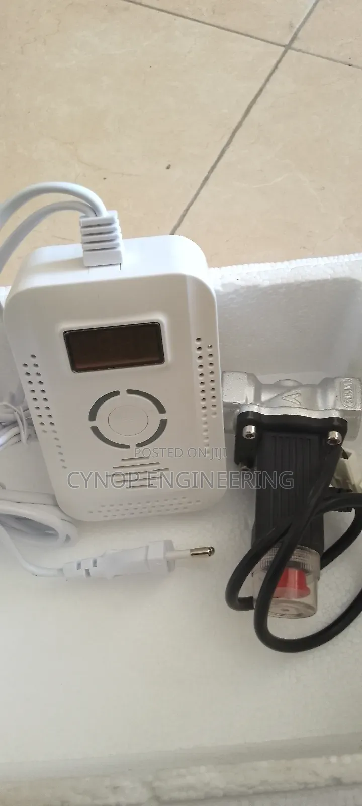 Kitchen LPG Leak Detector With Solenoid