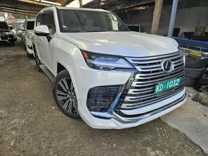 Lexus LX 2021 White