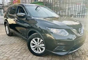 Nissan X-Trail 2.0 Petrol AWD 2017 Green