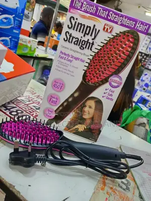 Brush That Straightening Hair