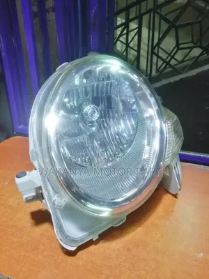 Toyota Sienta 2008 Zenon Headlamp, Clean EX Japan Parts