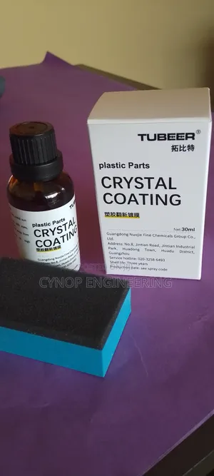 Easy to Use Plastic Restorer for Cars