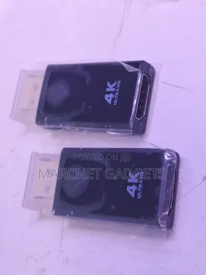 Small Size Ultra HD Display Port to Hdmi Converter