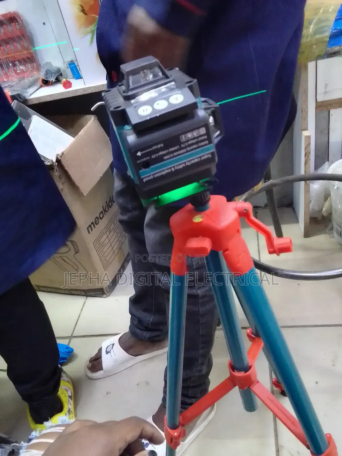 Makita Laser Level+ Stand