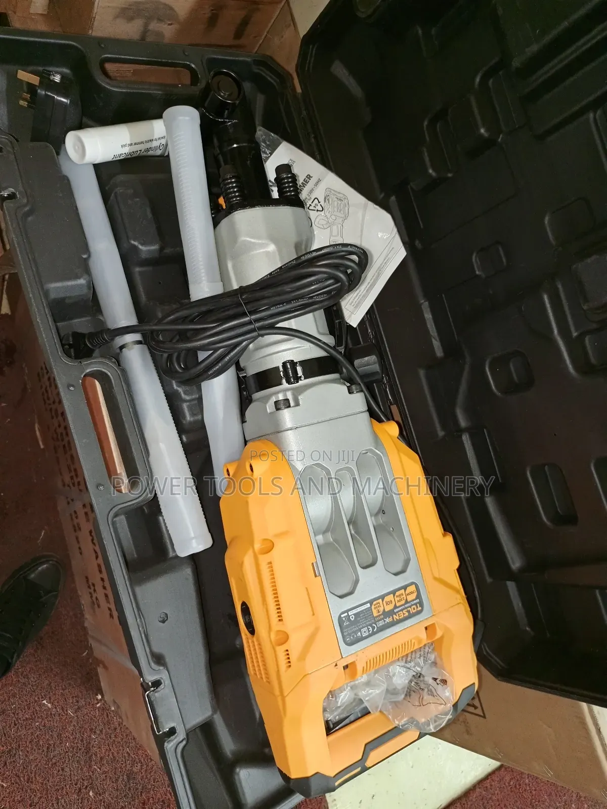 Demolisher With Two Bits Tolsen