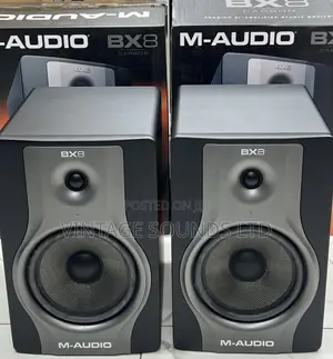 M-Audio Bx8 Carbon Monitor - Two-Way Studio Monitor With 8"
