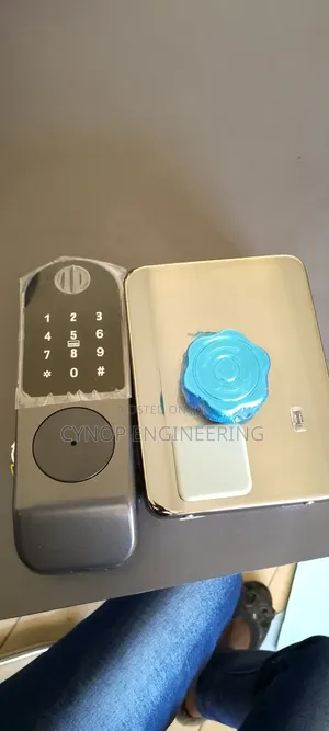 Biometric Smart Lock With Key Entry