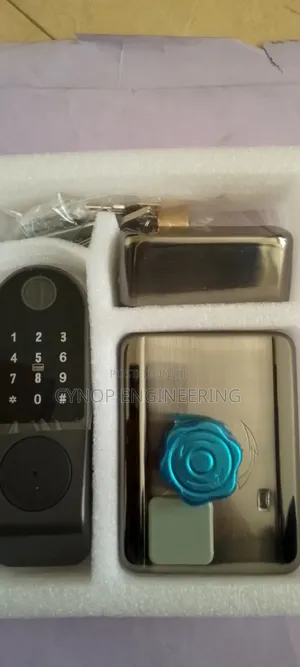 Smart Lock With Key and Fingerprint