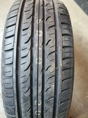 235 /55 R19 Dunlop TYRES (Japan)