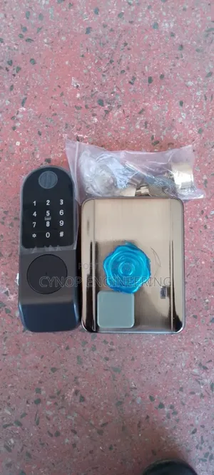 Gate Lock With Passcode and Key Entry