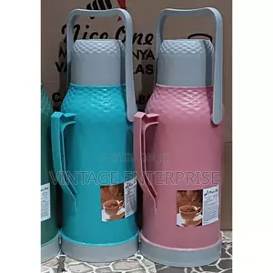 3.2 Litres Breakable Thermos Flask .  • √