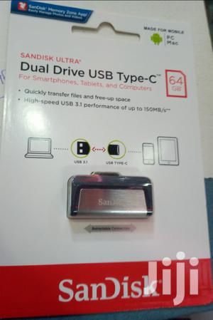 64 Gb Sandisk Ultra Dual Drive USB Type C.
