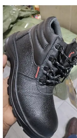 Black Industrial Use Safety Shoes