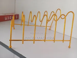 Gold Plate Stand