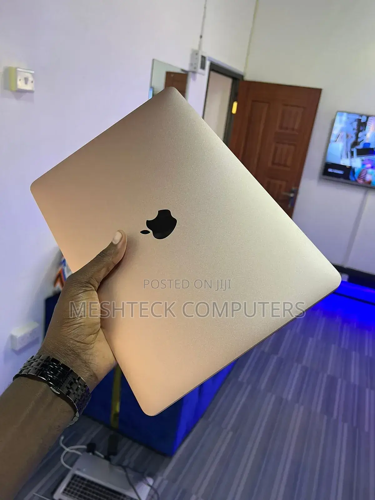 Laptop Apple MacBook Pro 2020 M1 8GB Intel Core I5 SSD 256GB