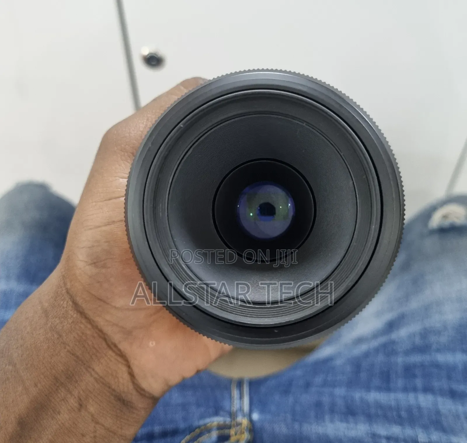 Sony 50mm F/2.8 Macro