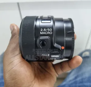 Sony 50mm F/2.8 Macro