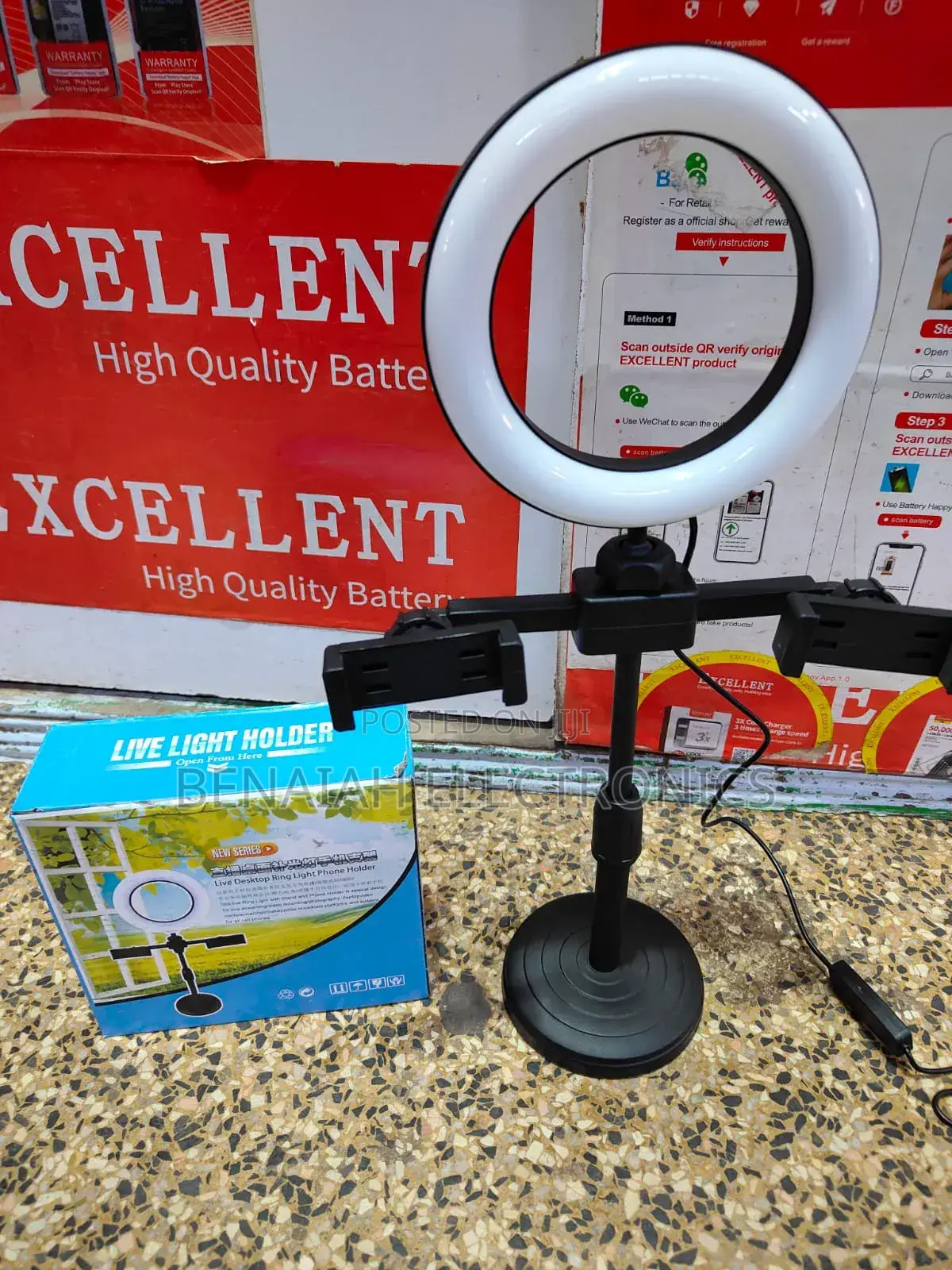Ring Light With Stand Two Holders(New). Good for Streaming