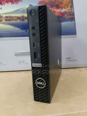 Desktop Computer Dell OptiPlex 7070 16GB Intel Core I7 SSD 512GB