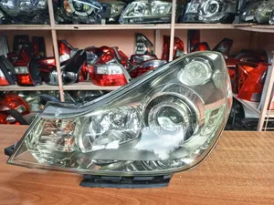 Y12 Wingroad Zenon LHS Complete With Computer and Bulbs