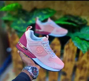 Luis Vuitton Sneakers