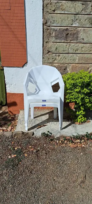 White Adix Plastic Chair