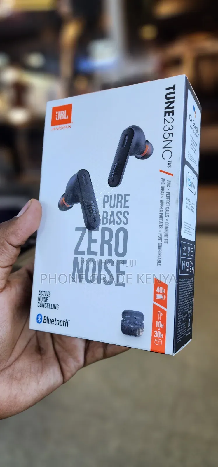 JBL Tune235nc