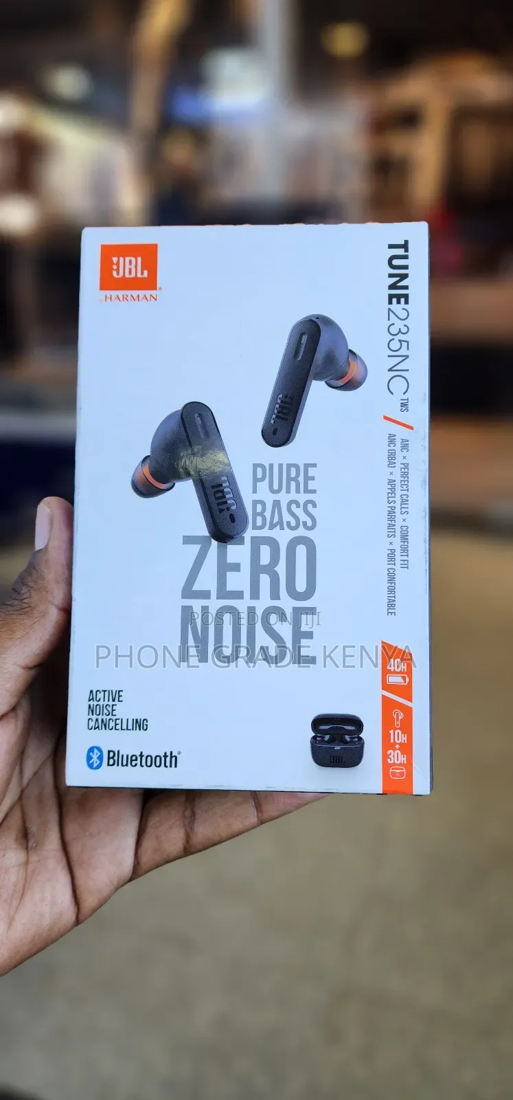 JBL Tune235nc