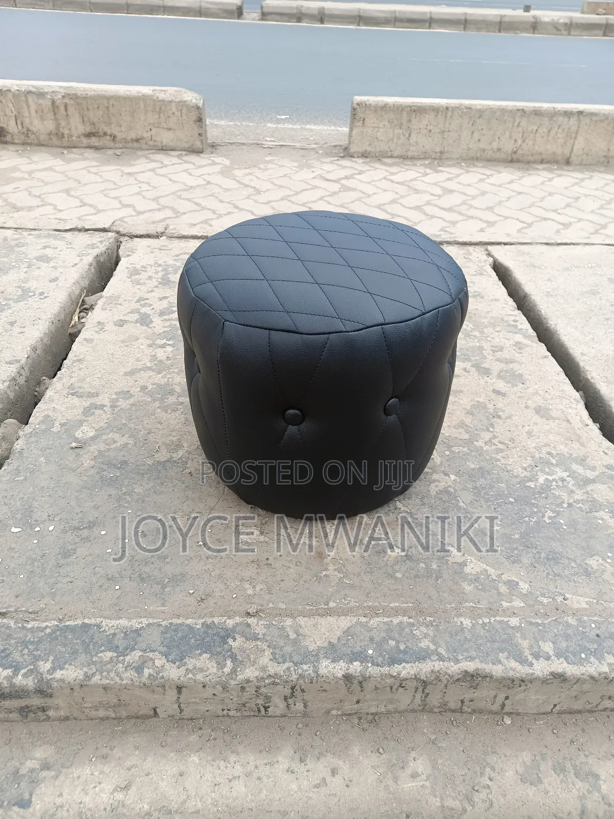 Pedicure Stoo, Black Leather 