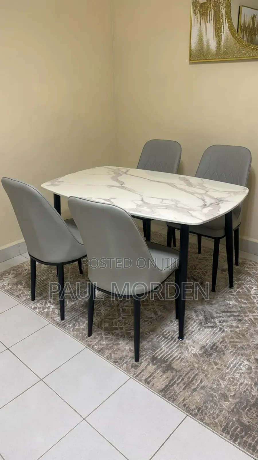 Mumble Dining Set