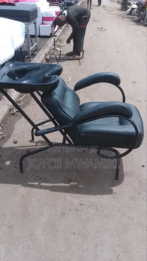 Sink Chair for Salon or Barber Shop.
