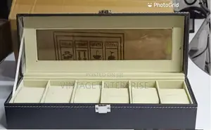 6 Slots Watch Organizer / Storage Box • √