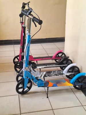 Two Wheels Adjustable Kids/Teenagers Scooters