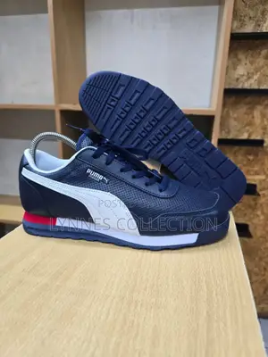 Puma Jogger Sneakers