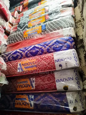 Offer! 5by6 8inch High Density Mattresses + 1 Free Pillow.