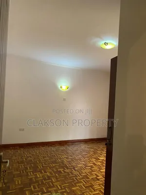 5bdrm Townhouse/Terrace in Thome for sale