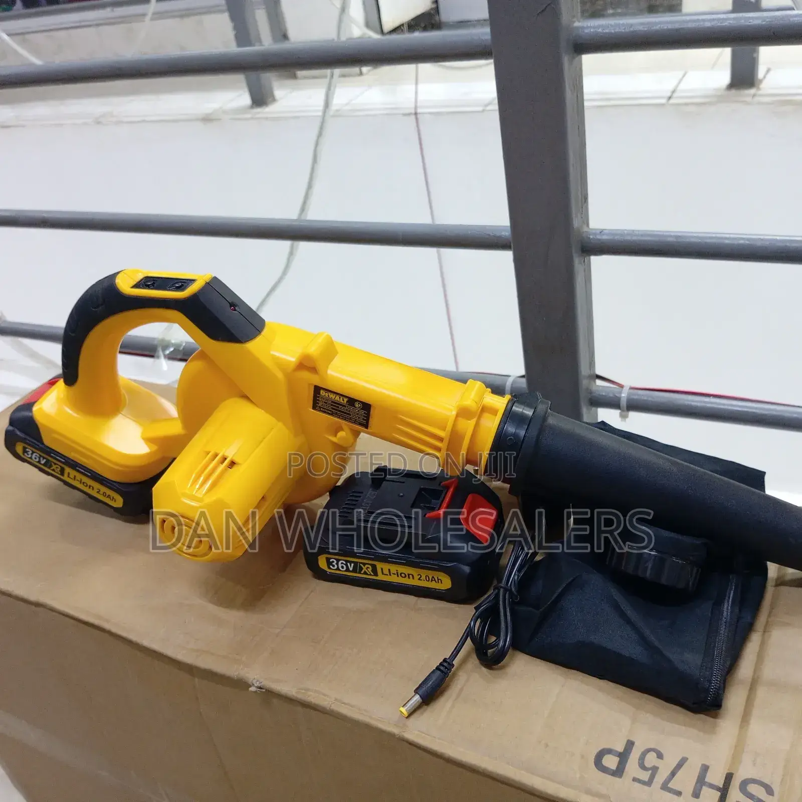 Dewalt Leaf Blower 36v Rechargeable Lithium Battery