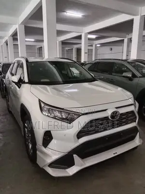 Toyota RAV4 2019 White