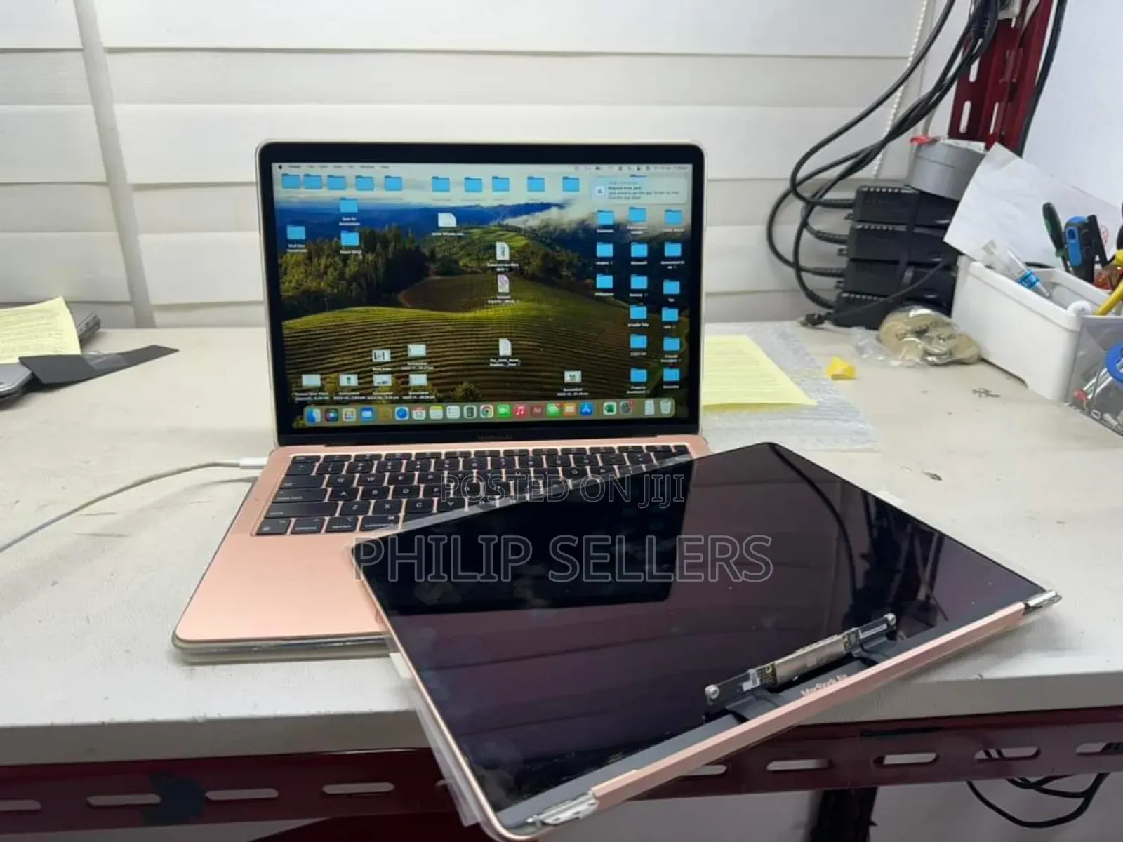 Macbook Air/Pro Screen Replacement