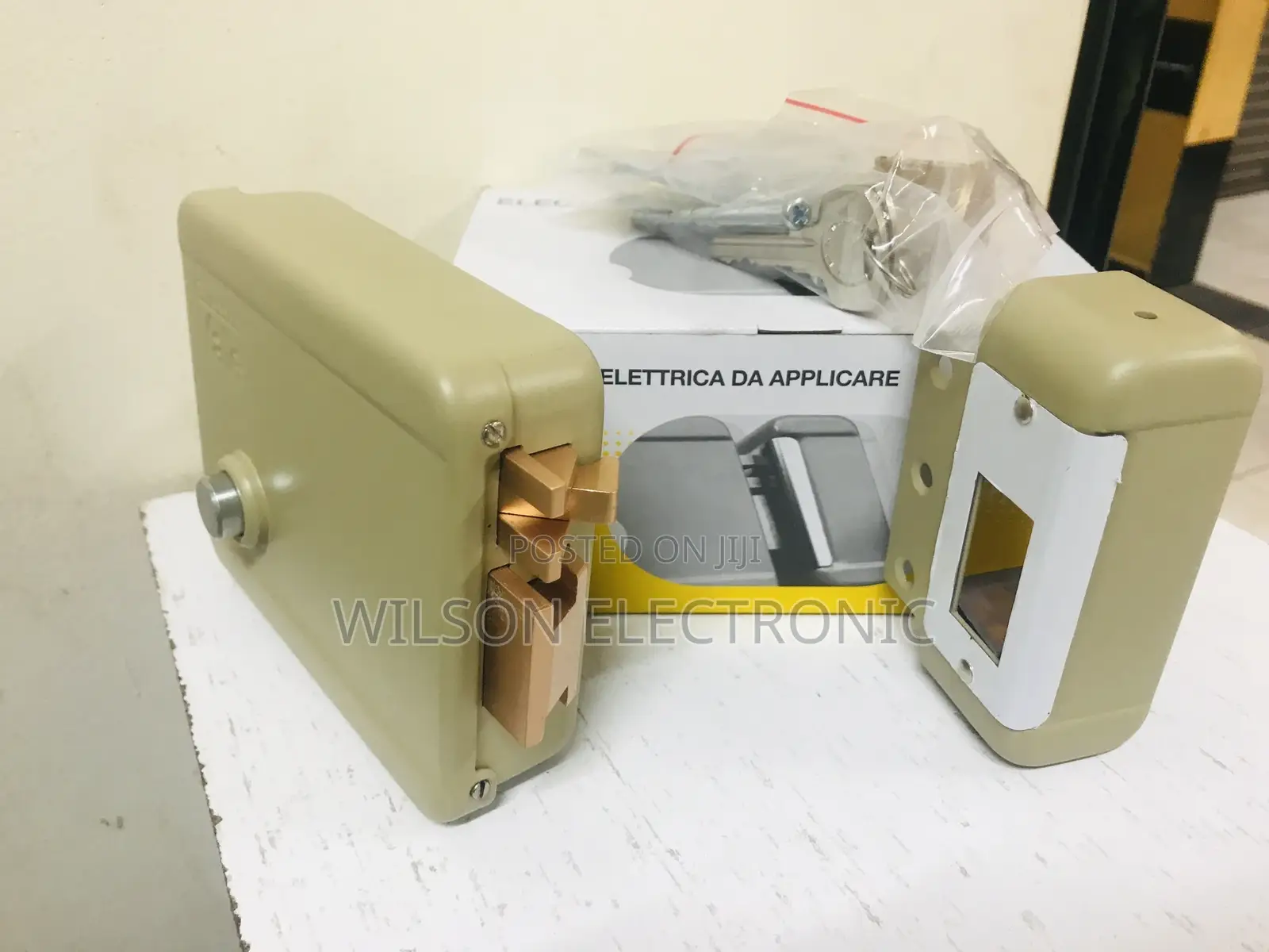 Yale Electric Rim Lock