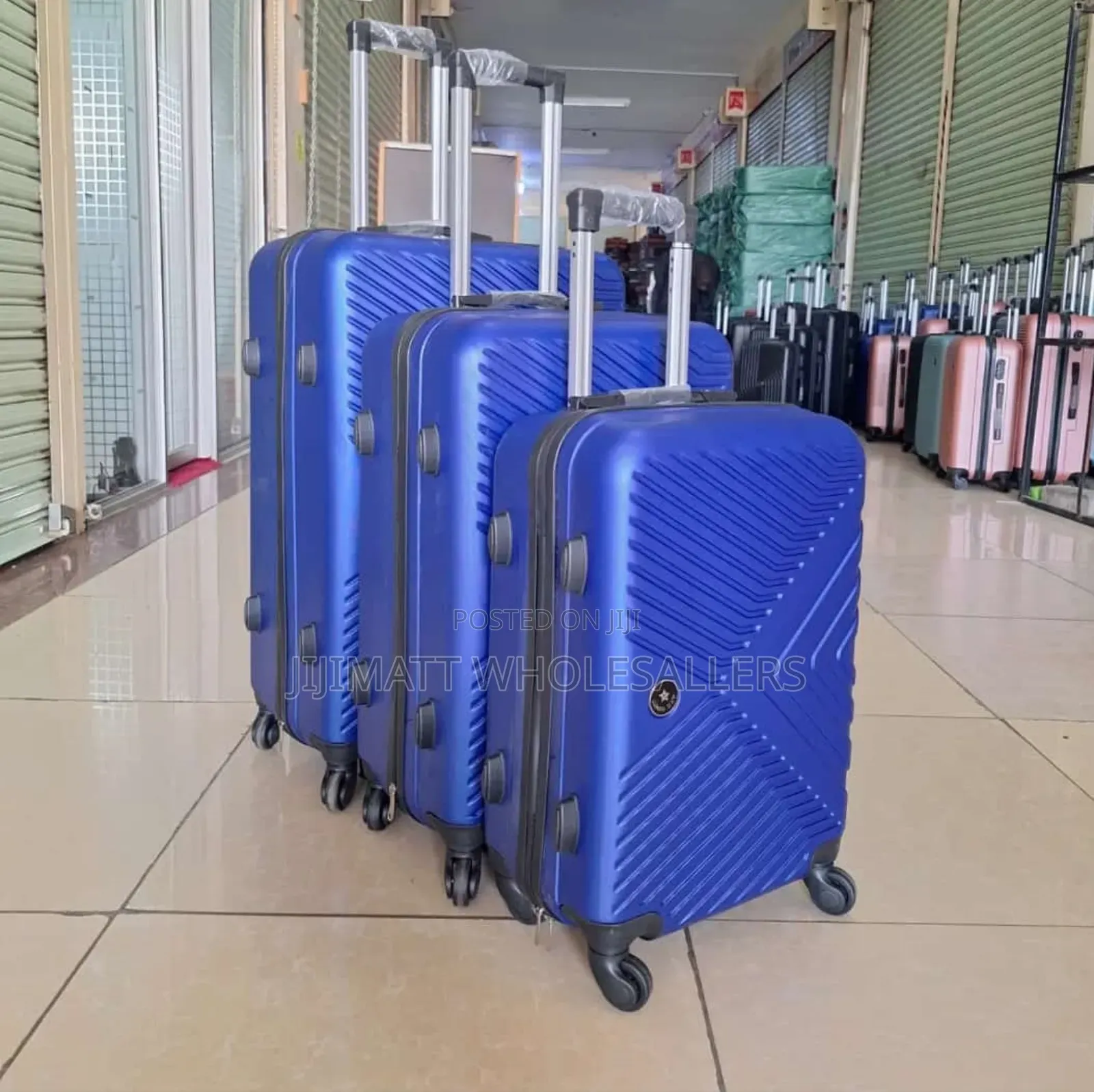 3in1 Unbreakable Luxurious Suitcase