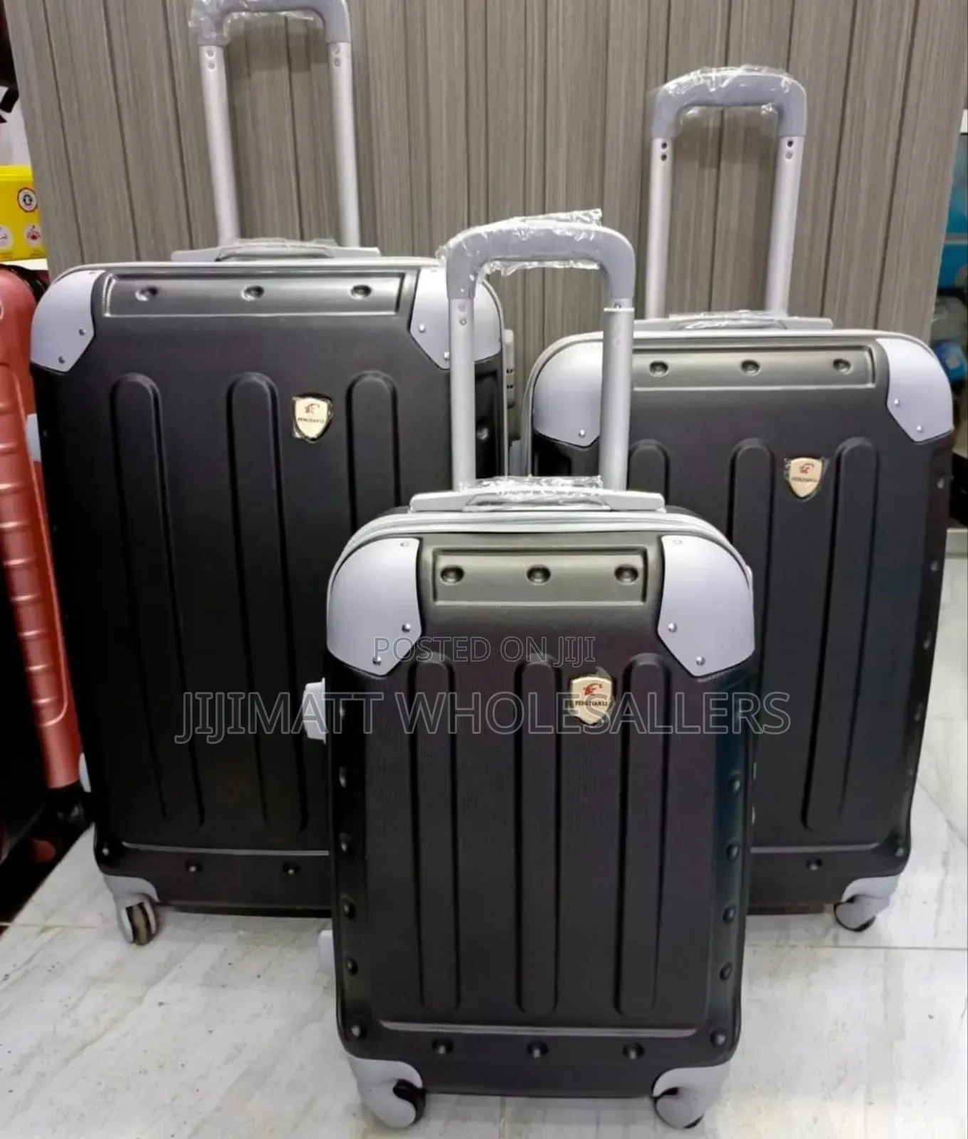 Suitcase 3in1 Luxurious Unbreakable Fibre Black