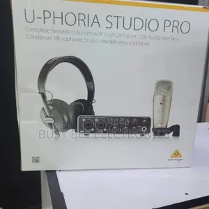 New Behringer Uphoria Studio PRO Kh