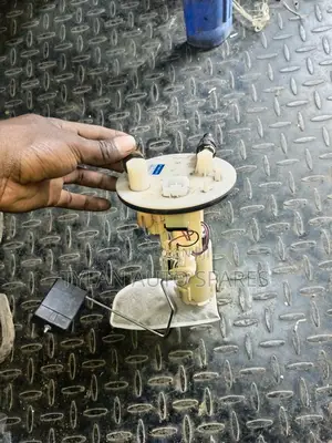 Fuel Pump Toyota Passo 2012