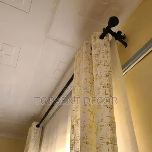 Juakali Window Curtain Rod and Velvet Curtain