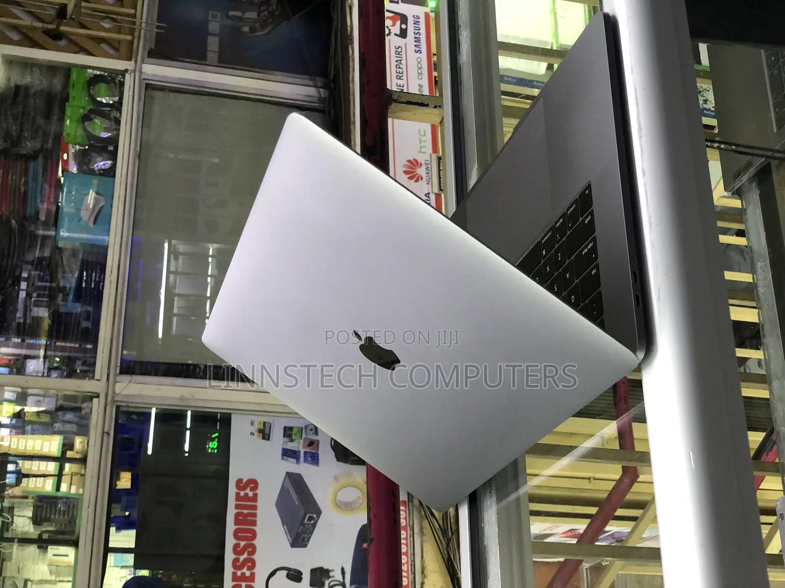 Laptop Apple MacBook Pro 2018 16GB Intel Core I7 SSD 512GB